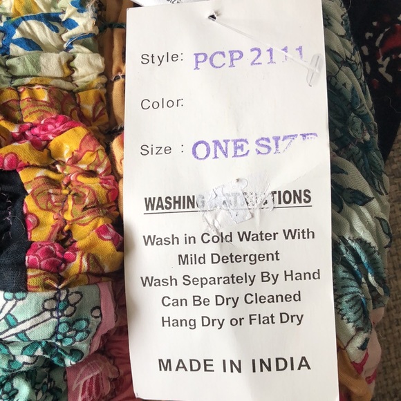 Patchwork pants, “One size fits all” but they’re on the smaller side - Picture 7 of 8